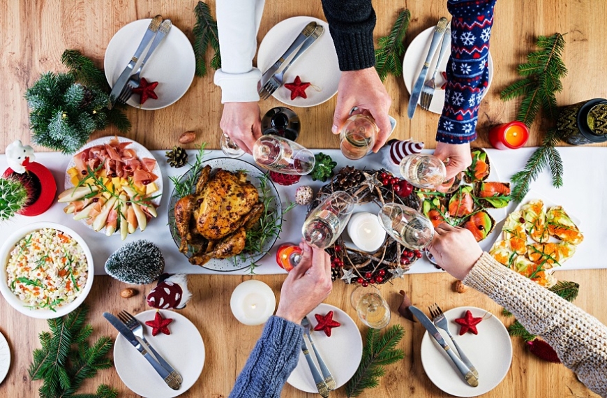 Trucos para no descuidar la alimentación familiar en Navidad