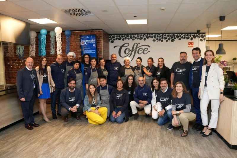 Grupo Nueva Pescanova, Ángel León y Compass Group ponen en valor todas las especies de pescado lanzando una innovadora hamburguesa