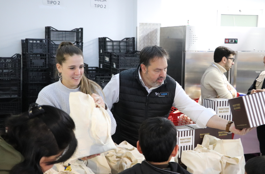 Compass Group dona 500 panettones a personas en situación de vulnerabilidad a través de la iniciativa Grow Food Banks